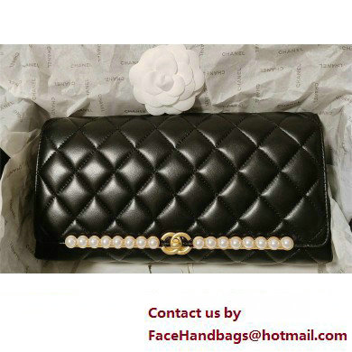 CHANEL lambskin,imitation pearls & gold-tone metal black clutch AS4455 2023